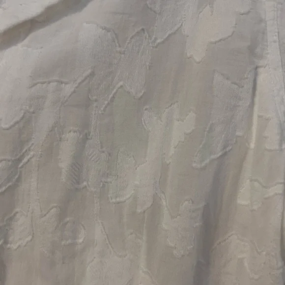 Guess White Textured Button-Down Shirt size L - Picture 2 of 5